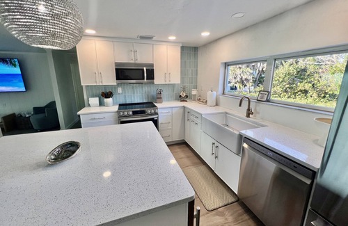 Englewood Cottage | Easy Beach Vacation