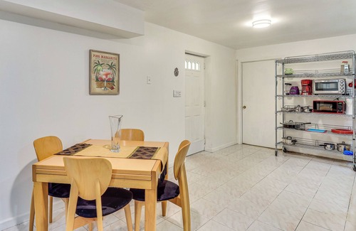 Guttenberg House | Easy NYC Commute: Guttenberg Getaway Near Parks