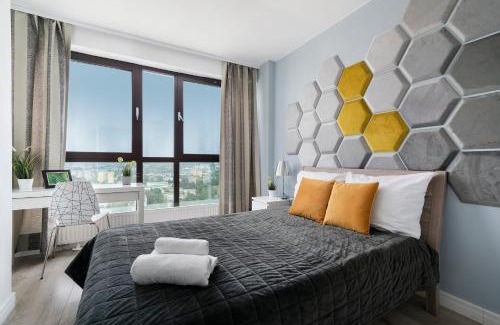 Lublin Apartment | EASY RENT- SKY Free Parking, Hala Globus, 24h Check-in, Zana