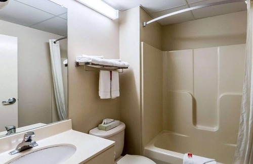 Middletown House | Easy to find, easy to book hotel in Middletown !