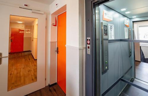 Center Hotel | easyHotel Zürich City Main Station