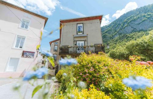 Vicdessos Bed & Breakfast | Eau Berges