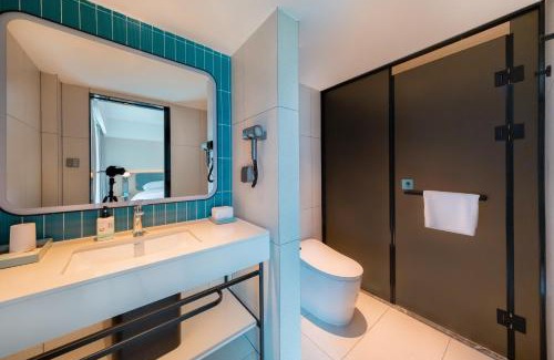 Xishan Hotel | Echarm Hotel - Kunming Station South Asia Style Street Branch