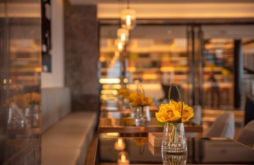 Liangqing District Hotel | Echarm Hotel Nanning Wuxiang Headquarters Base