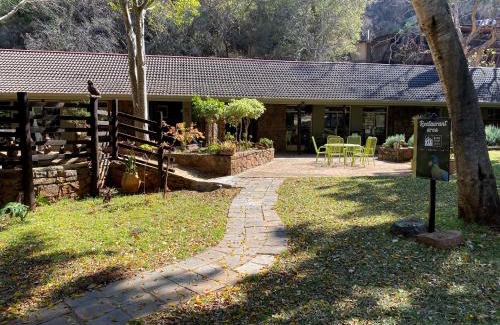 Draasloot Hotel | Echo Caves