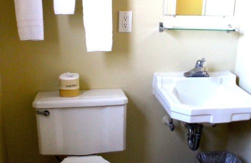 West Sacramento Hotel | Echo Lodge