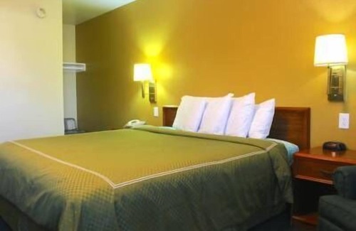 West Sacramento Hotel | Echo Lodge