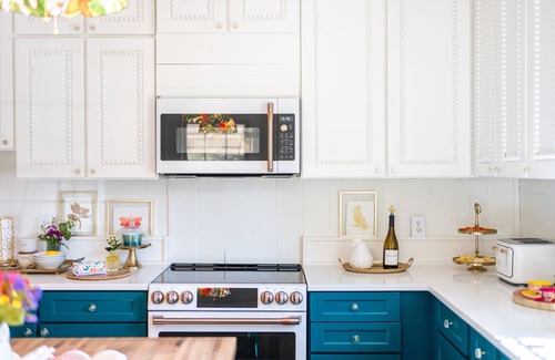 Huntersville Other | Eclectic 1906 Farmhouse: 2 Acres, Hammocks & Lake Norman Charm