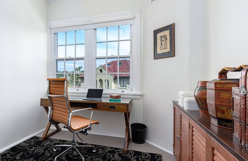 Bellevue Hill Apartment | Eclectic Art Deco Retreat in Harborside Enclave, Double Bay