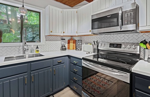 Lackawaxen House | Eclectic Family Poconos Escape! Firepit, 2 Pools, Lake, Near Woodloch & Rafting!