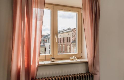 Kazimierz Apartment | Eclectic Violet - LoftAffair