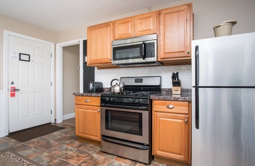 Cannon Beach Cabin | Ecola Creek Lodge