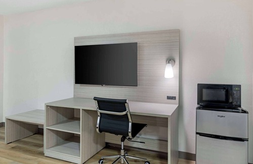 Augusta Hotel | Econo Lodge Augusta, Downtown