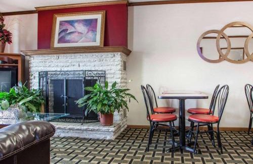 Cameron Cabin | Econo Lodge Cameron