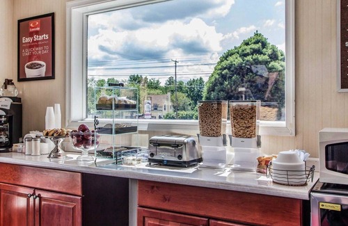 Monocacy Station Hotel | Econo Lodge Douglassville - Pottstown