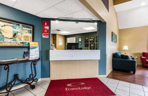 Dickson Hotel | Econo Lodge Inn & Suites Dickson
