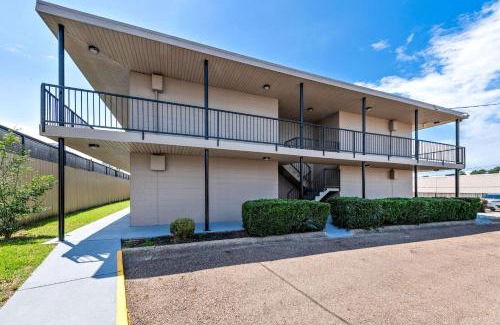 Texarkana Cabin | Econo Lodge Texarkana I-30