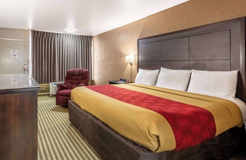 Winfield Hotel | Econo Lodge Winfield