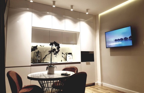 Alimos Apartment | EcoStay - Serenity business class apartment by the sea #