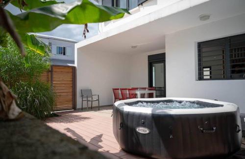 Manapany-les-Bains House | Ecumes Sauvages - DODOTERLA