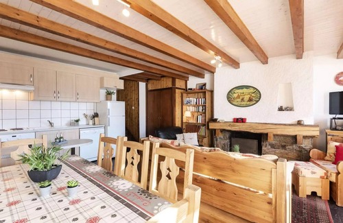 Pla d'Adet Apartment | Edelweiss Residence - Apartment 6 people near ski slopes of Pla d'Adet