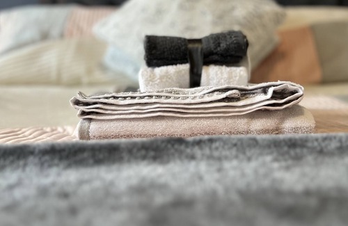 Watnall Cantelupe Bed & Breakfast | Eden Garderns