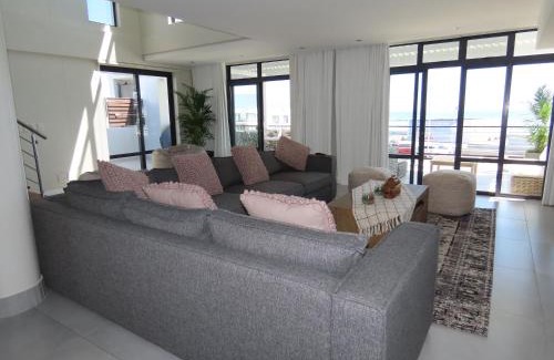 Big Bay Apartment | Eden Paradise Penthouse Eden on the Bay