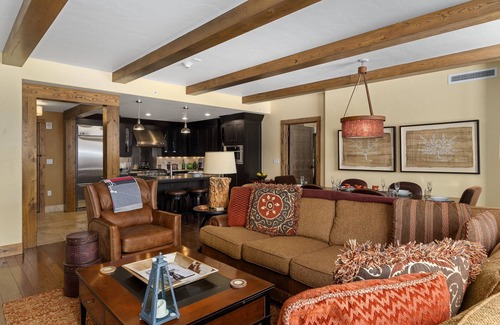 Steamboat Springs Condo | Edgemont 2603 Luxury On Mountain Condo With Ski-In/Ski-Out Access!