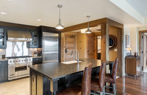 Steamboat Springs Condo | Edgemont 2605 Luxury On Mountain Condo With Ski-In/Ski-Out Access!