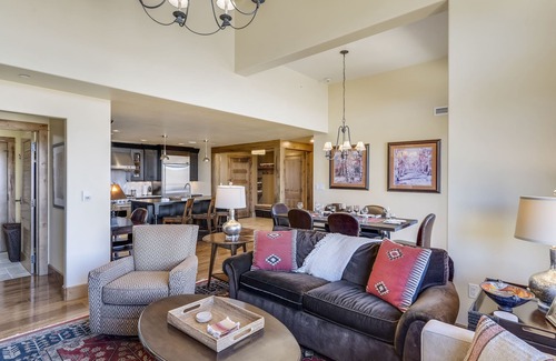 Steamboat Springs Condo | Edgemont 2707 Luxury On Mountain Condo With Ski-In/Ski-Out Access!