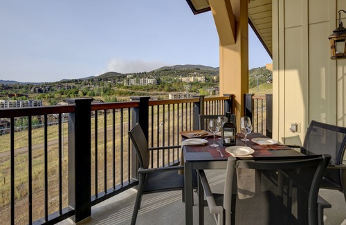 Steamboat Springs Condo | Edgemont 2707 Luxury On Mountain Condo With Ski-In/Ski-Out Access!