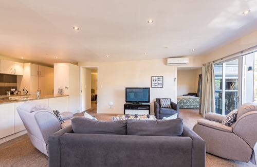 Paihia Apartment | Edgewater Palms Apartments