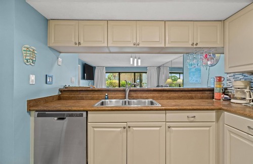 Panama City Beach Condo | Edgewater Villa 1507