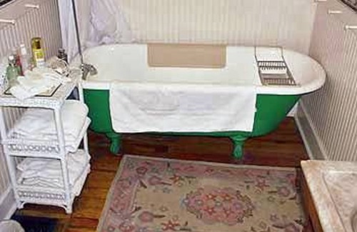 Monteagle Bed & Breakfast | Edgeworth Inn