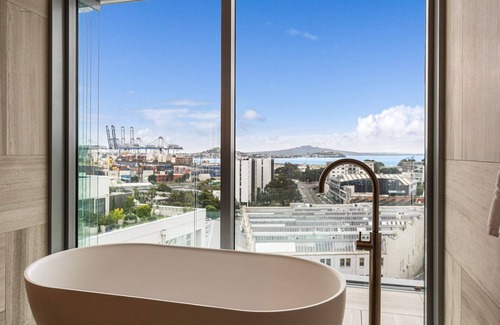 Parnell Apartment | Edition Penthouse | Breathtaking Views | 6 Carpark