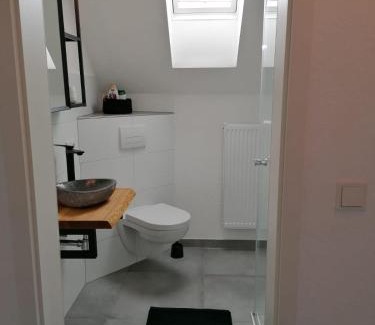 Kalenborn-Scheuern Apartment | EIFELSTERN-Schöne Ferienwohnung mit Balkon