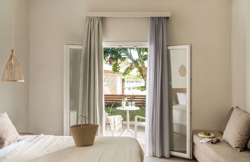 Kavos Hotel | Ekati Mare Lifestyle Resort