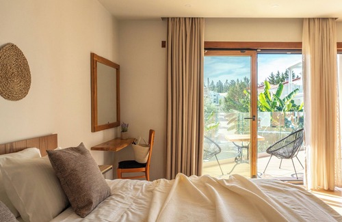 Kavos Hotel | Ekati Mare Lifestyle Resort