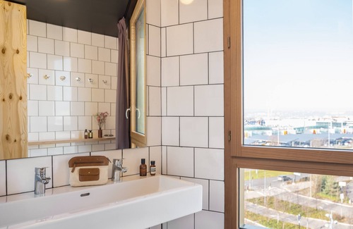 Parilly Hotel | EKLO Lyon