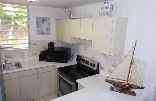 El Combate Villa | El Combate Beach, Cabo Rojo A/C & controlled access