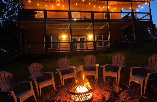Copperhill House | El Dorado - Cuddleup
