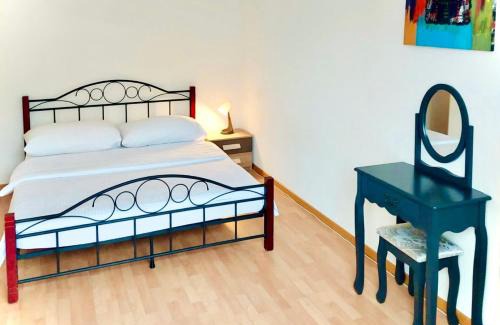 Lucerne Apartment | El Hamra - cozy - by PA