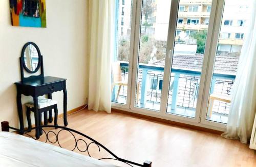 Lucerne Apartment | El Hamra - cozy - by PA