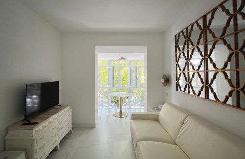 Burgos Apartment | El Jardín de María Luisa Suites