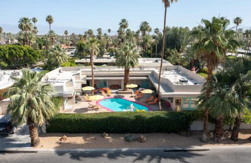 Warm Sands Hotel | El Noa Noa