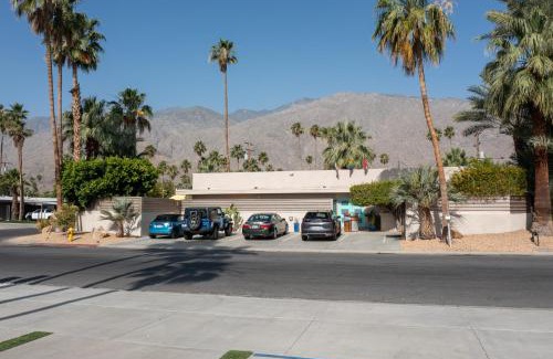 Warm Sands Hotel | El Noa Noa