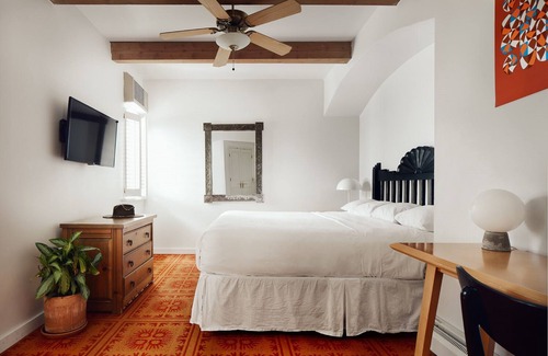 Southside Hotel | El Rey Court