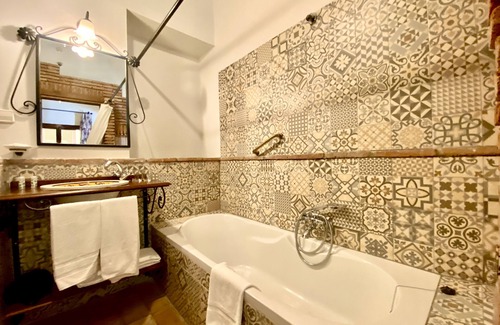 Carmona Hotel | El Rincon De Las Descalzas