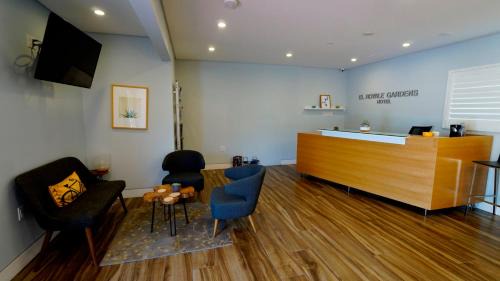 Studio City Hotel | El Royale Gardens Near Universal Studios