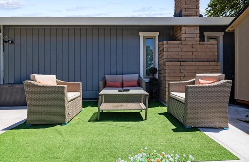 Sacramento House | El-Shaddai sweet home comfort